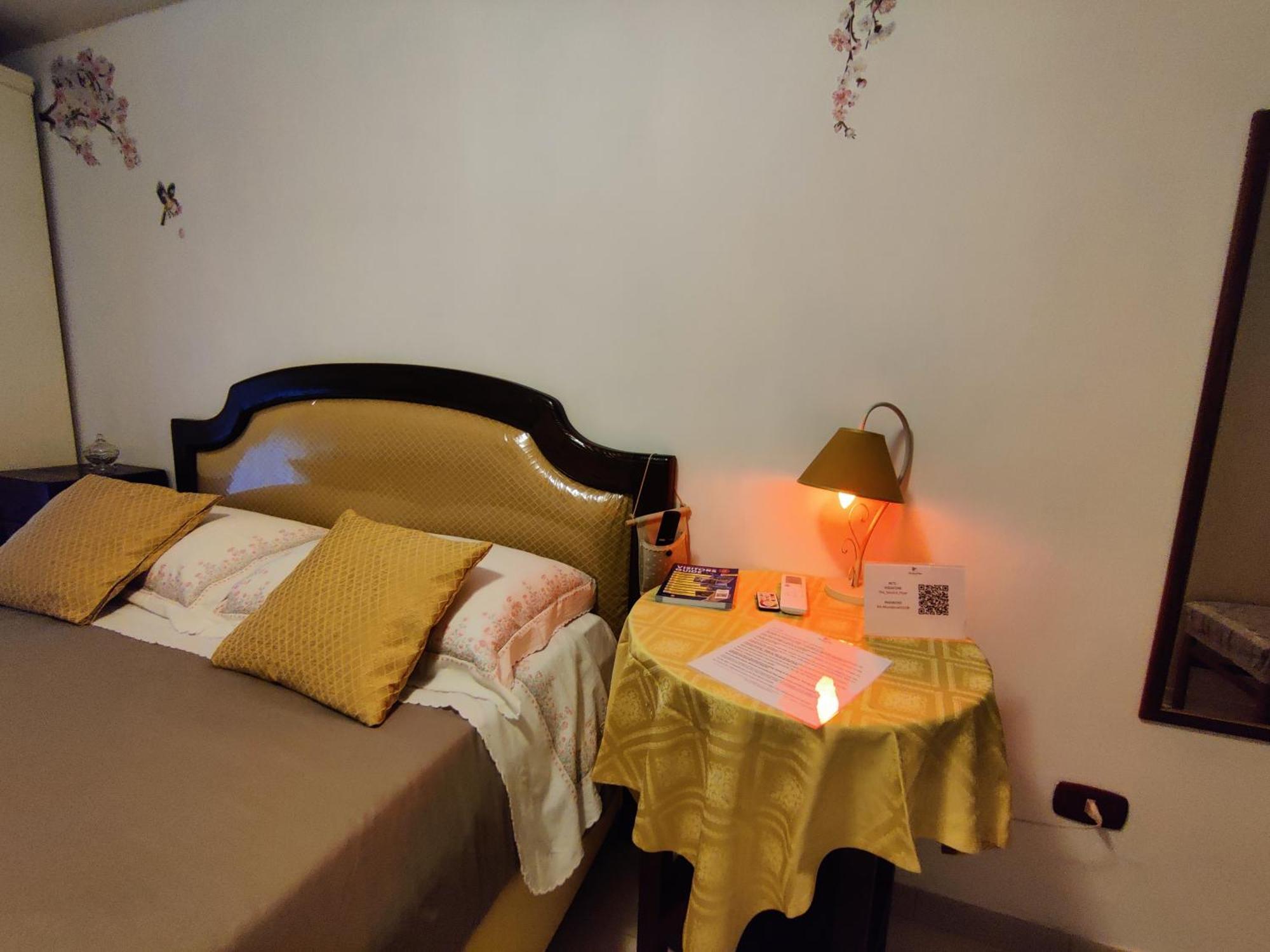 The Second Floor Hotel Napoli Bagian luar foto