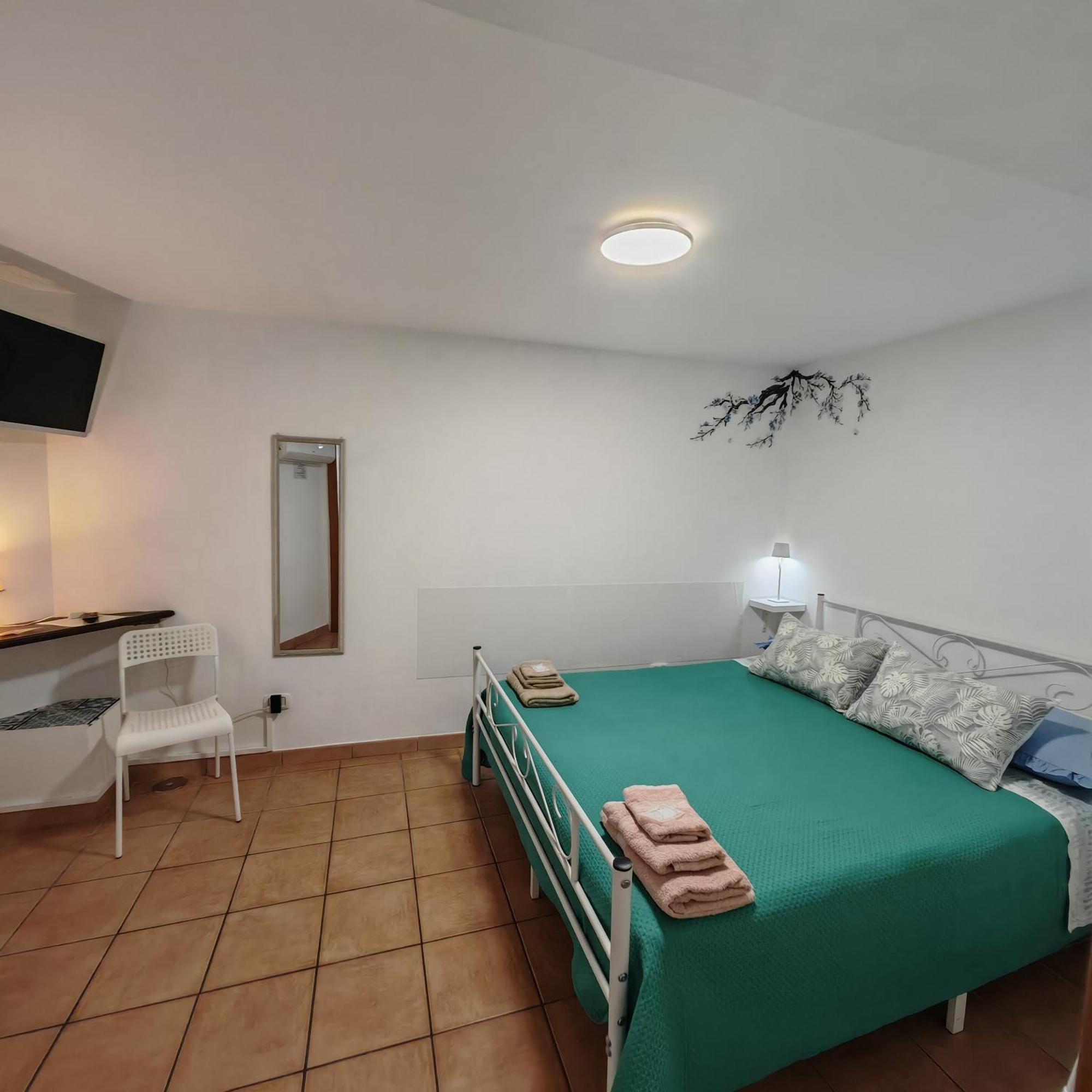 The Second Floor Hotel Napoli Bagian luar foto