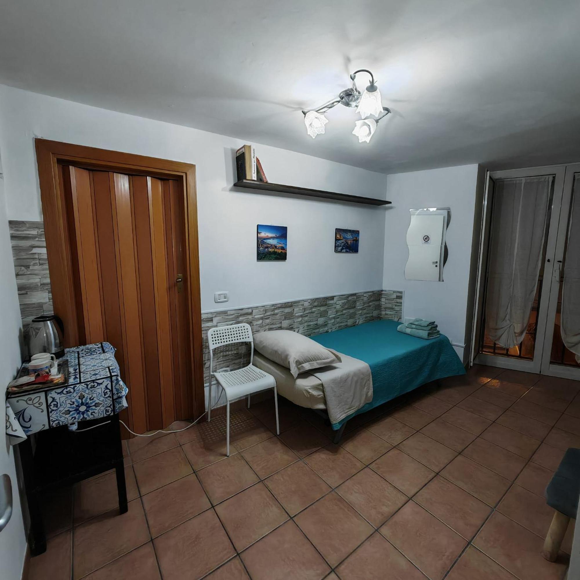 The Second Floor Hotel Napoli Bagian luar foto